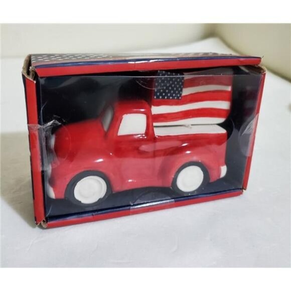 American Flag Farmhouse Pick Up Truck Salt & Pepper Shaker Table Kitchen Set - Picture 4 of 5